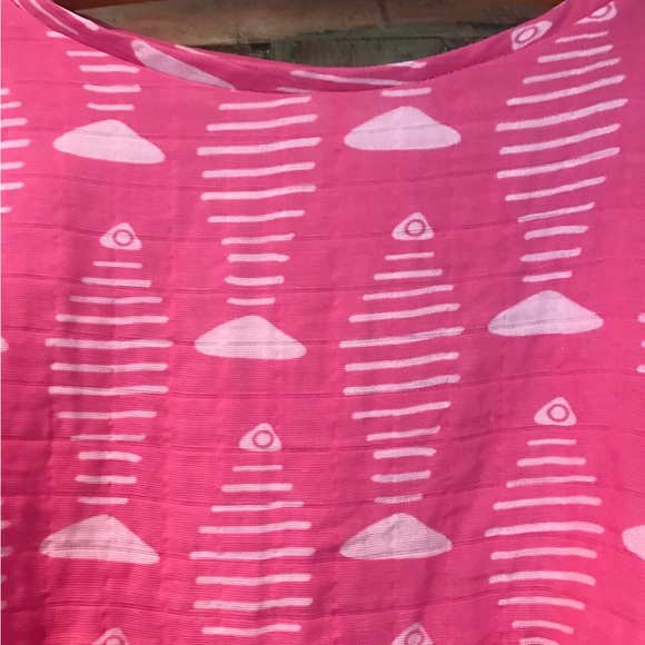 Pink Gauze Ruffled Top NWT NEW Size Medium, Summer Beachy Top with Fish Print. - Picture 3 of 7